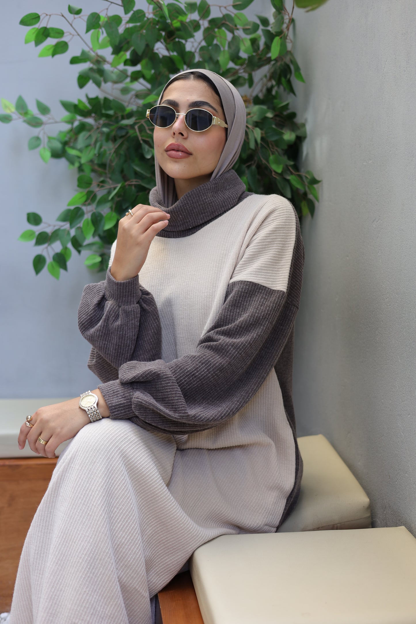 A two-tone knit dress "beige&brown"